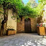 Hostel Pini - Przytulne W Centrum Krakowa