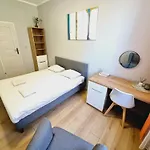 Hostel Pini - Przytulne W Centrum Krakowa
