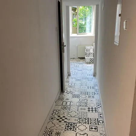 호스텔 Pini - Przytulne W Centrum Krakowa