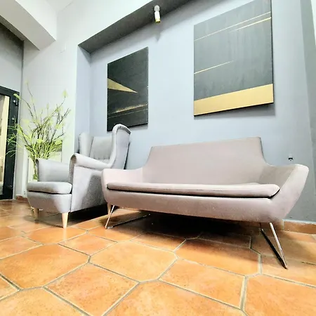 Pini - Przytulne W Centrum Krakowa Hostel