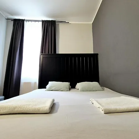 Hostel Pini - Przytulne W Centrum Krakowa *