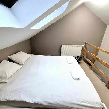 호스텔 Pini - Przytulne W Centrum Krakowa