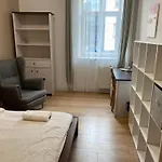Pini - Przytulne W Centrum Krakowa Vandrarhem